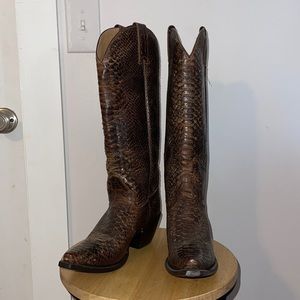 Idyllwind Miranda Lambert brown python boots